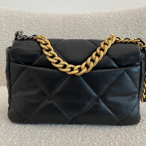 Authentic Chanel 19 Large Black Lambskin - Picture 3 of 13